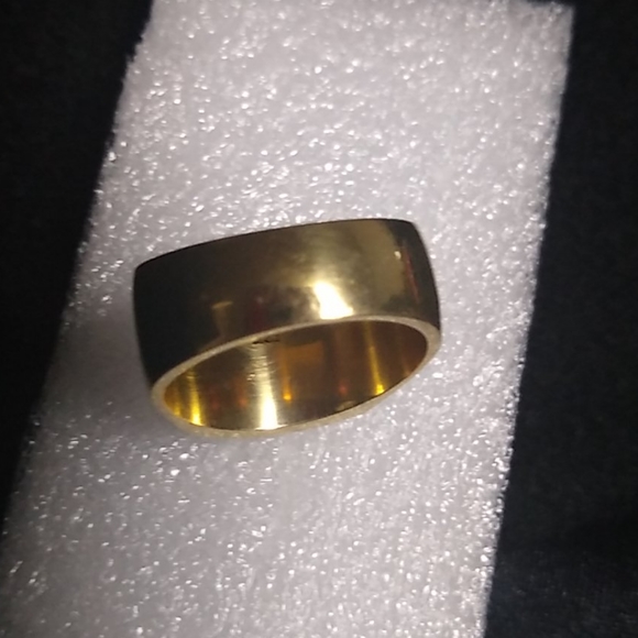 Mens 18k ring. Size as US nickel coin. - Picture 7 of 8